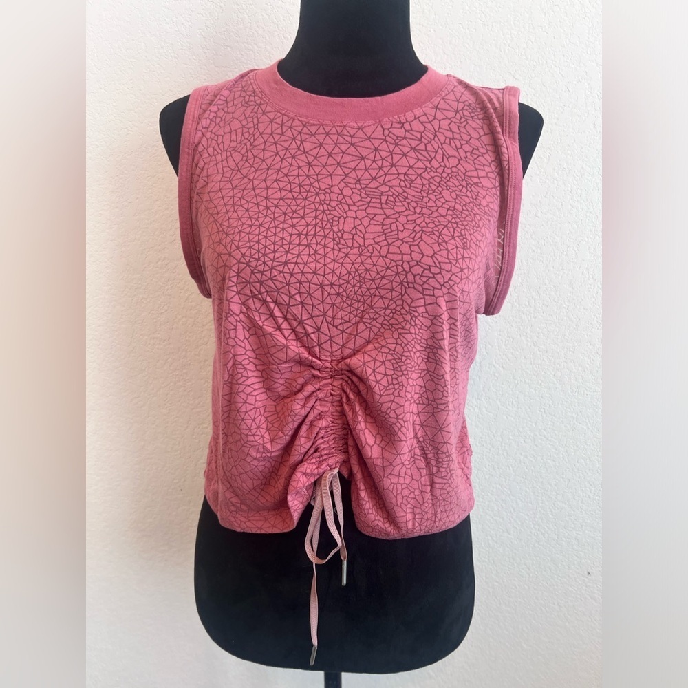 Lululemon Cinch Me Up Front Tank Top in Cherry Tint Size Small